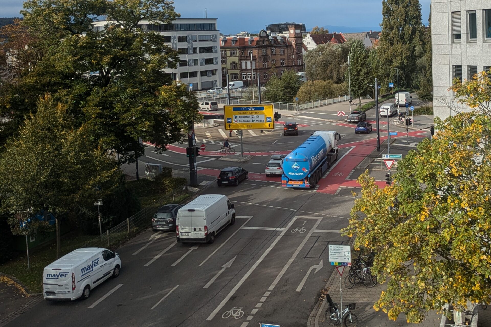 Entlang der B31 im Freiburger Westen stehen Bauarbeiten an